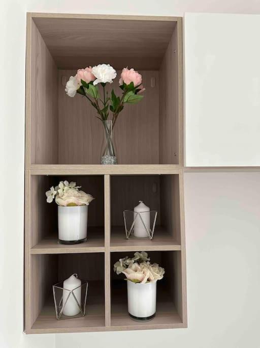 Monolocale Con Balcone Self Check In Milano Sempione Apartment Luaran gambar