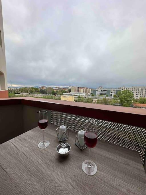 Monolocale Con Balcone Self Check In Milano Sempione Apartment Luaran gambar