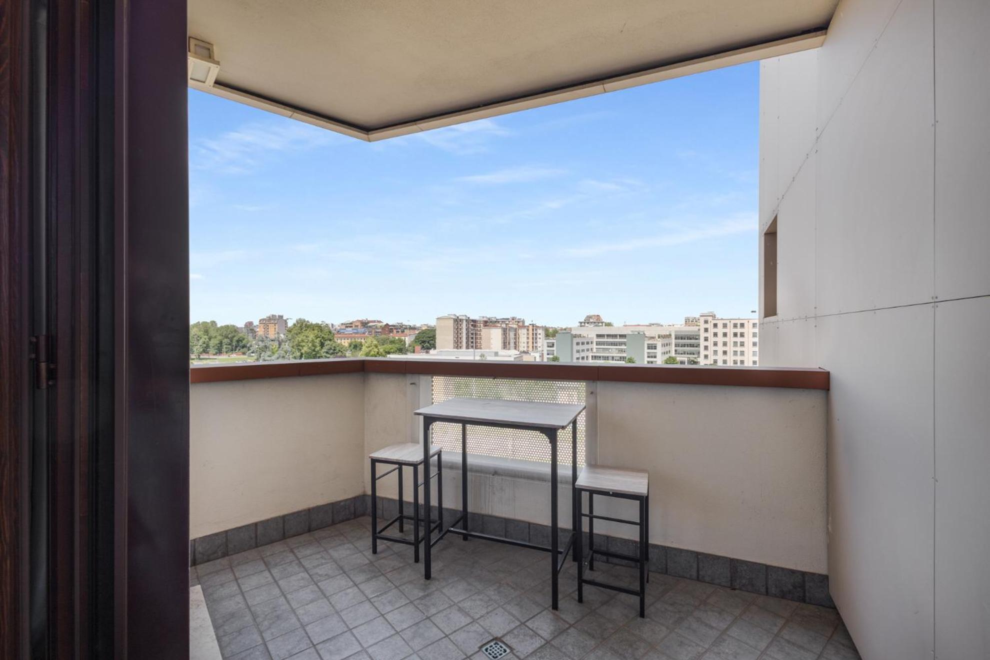 Monolocale Con Balcone Self Check In Milano Sempione Apartment Luaran gambar