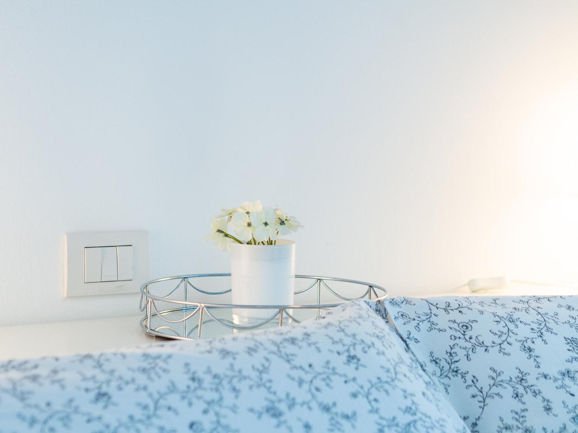 Monolocale Con Balcone Self Check In Milano Sempione Apartment Luaran gambar